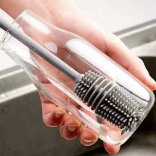 Long-handle silicone brush for scratch-free cleaning of baby bottles, water bottles, vases, and glasses. Hygienic & durable
