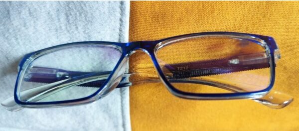 Full Rim with Spring Reading Glass Chasme, Attractive, Colorful and Elegant Look, Comfortable fit, Ideal for Male & Female - Image 2